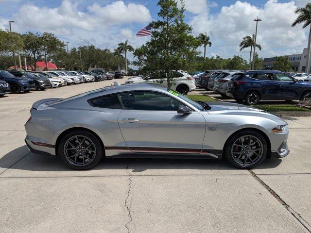 Photo of 2022 Iconic Silver Metallic Ford Mustang