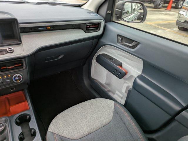 Photo of 2022 Iconic Silver Metallic Ford Maverick