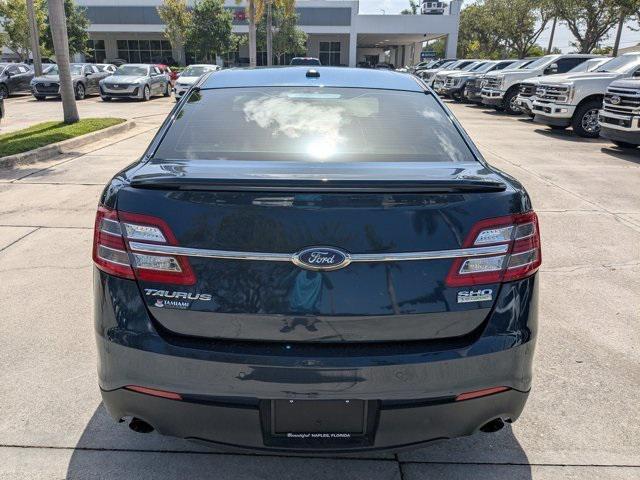 Photo of 2016 Blue Jeans Ford Taurus