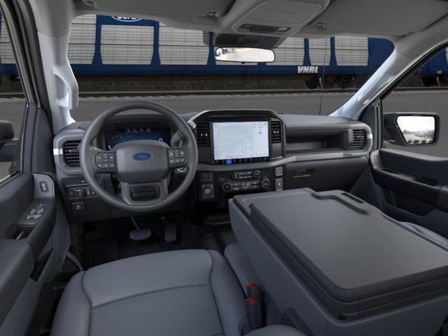 Photo of 2025 Oxford White Ford F-150