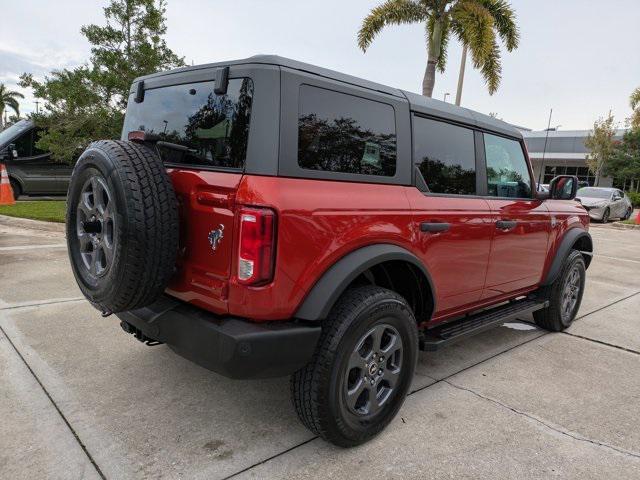 Photo of 2022 Hot Pepper Red Metallic Tinted Clearcoat Ford Bronco
