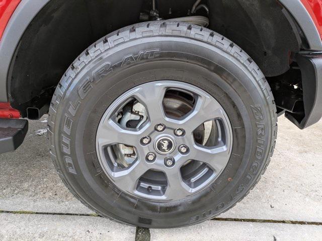 Photo of 2022 Hot Pepper Red Metallic Tinted Clearcoat Ford Bronco