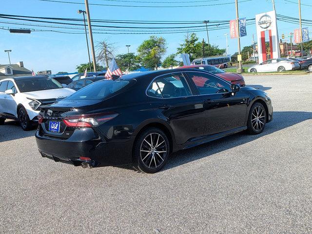 Photo of 2021 Midnight Black Metallic Toyota Camry