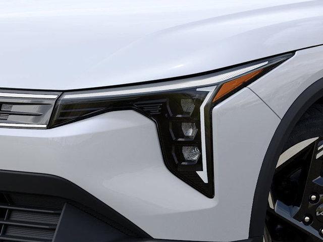 Photo of 2025 Snow White Pearl Kia K4
