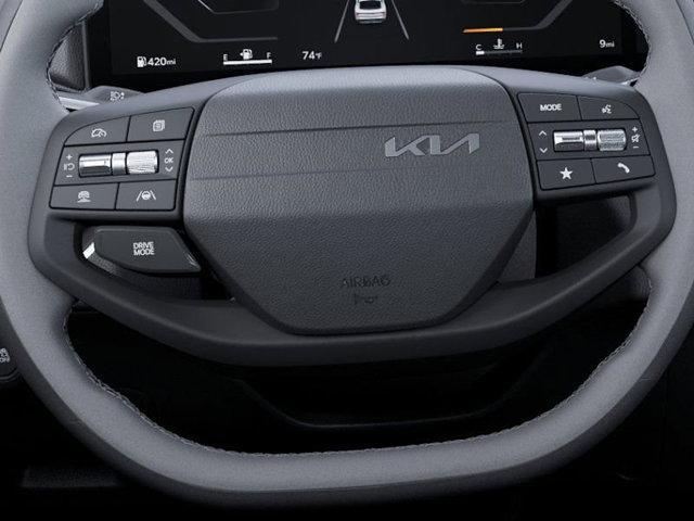 Photo of 2025 Snow White Pearl Kia K4