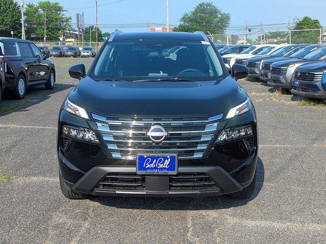 Photo of 2025 Super Black Nissan Rogue