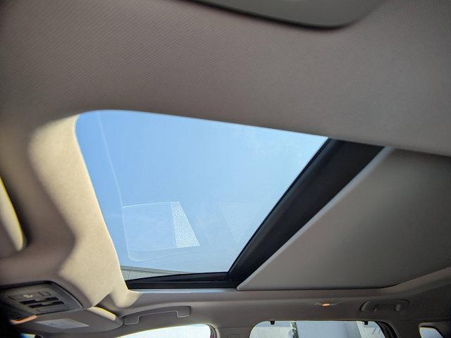 Photo of 2025 Super Black Nissan Rogue