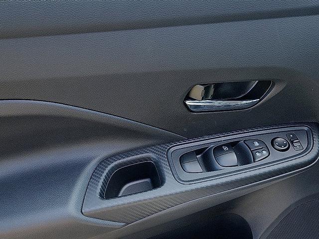 Photo of 2025 Gray Sky Pearl Nissan Versa
