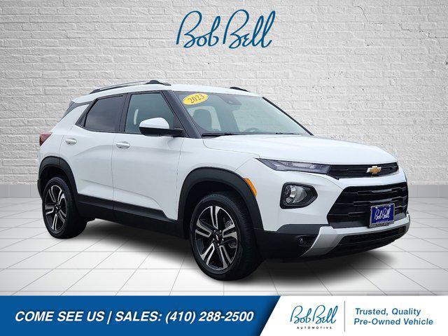 Photo of 2023 Summit White Chevrolet Trailblazer