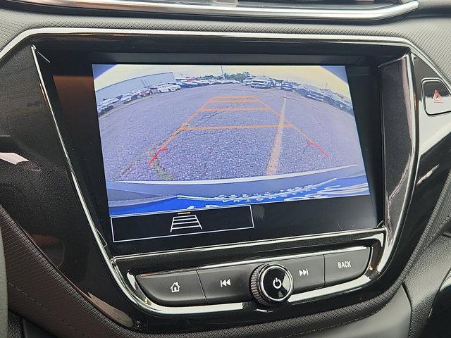 Photo of 2023 Summit White Chevrolet Trailblazer