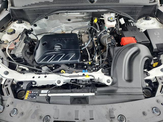 Photo of 2023 Summit White Chevrolet Trailblazer