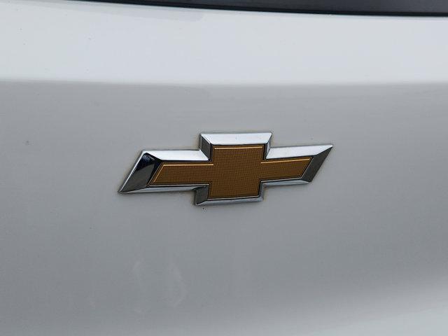 Photo of 2023 Summit White Chevrolet Trailblazer