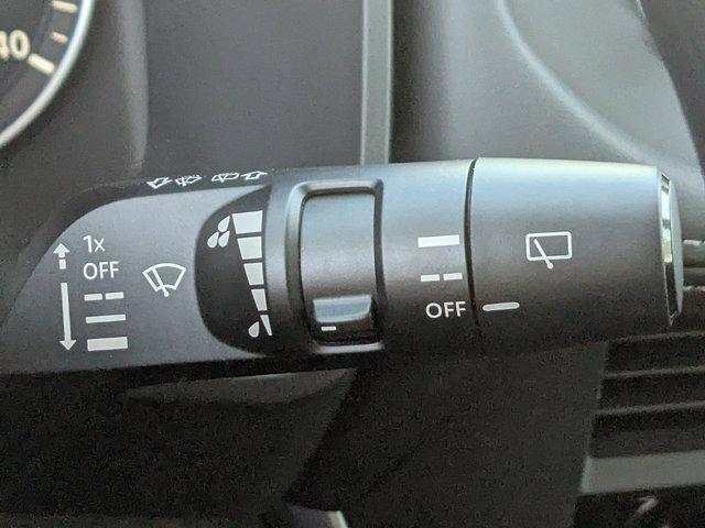 Photo of 2025 Everest White Pearl Nissan Rogue