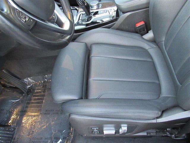 Photo of 2019 Jet Black BMW X3