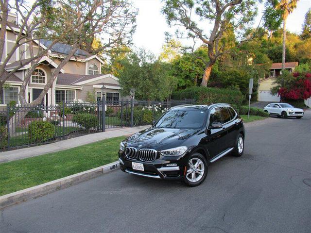 Photo of 2019 Jet Black BMW X3