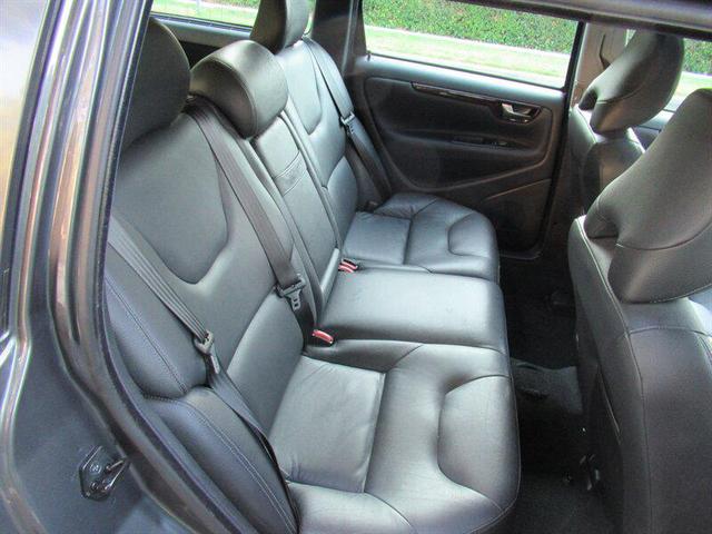 Photo of 2007 Titanium Gray Metallic Volvo V70