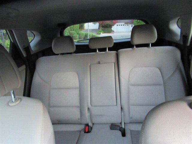 Photo of 2018 Molten Silver Hyundai TUCSON