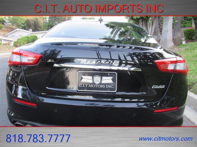 Photo of 2018 Nero Maserati Ghibli
