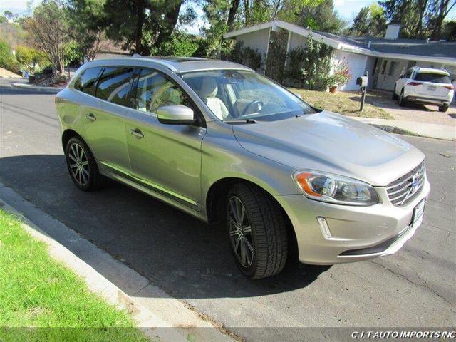 Photo of 2016 Tan Volvo XC60