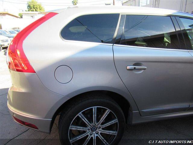 Photo of 2016 Tan Volvo XC60