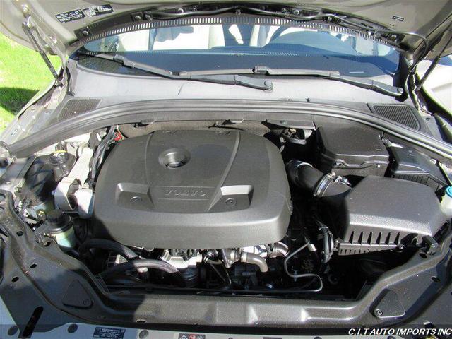 Photo of 2016 Tan Volvo XC60
