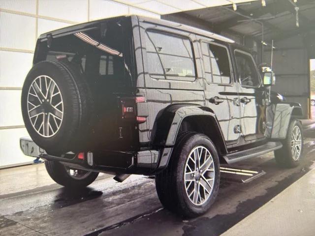 Photo of 2022 Black Clearcoat Jeep Wrangler Unlimited 4xe