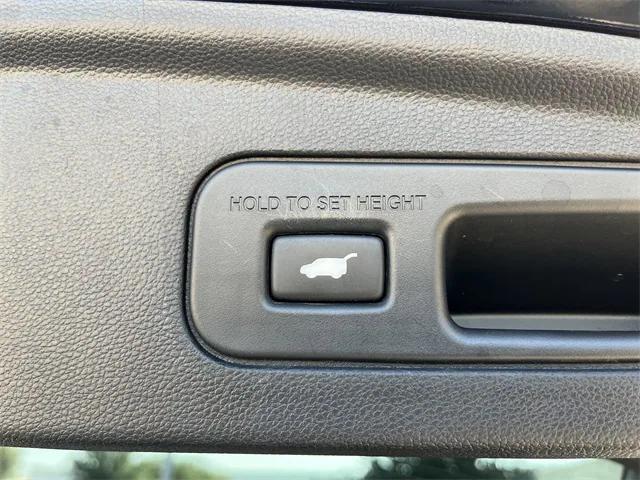 Photo of 2022 Platinum White Pearl Acura MDX