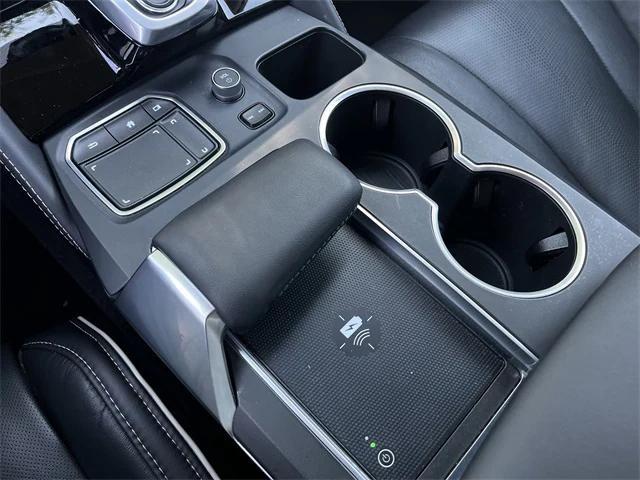 Photo of 2022 Platinum White Pearl Acura MDX