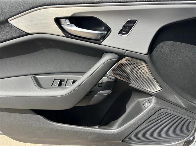 Photo of 2025 Lunar Silver Metallic Acura TLX