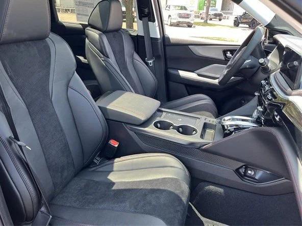 Photo of 2025 Lunar Silver Metallic Acura MDX