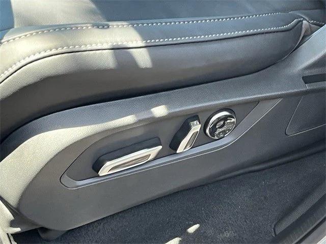 Photo of 2026 Platinum White Pearl Acura MDX