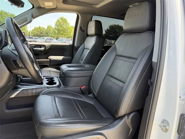 Photo of 2021 White Frost Tricoat GMC Sierra 1500