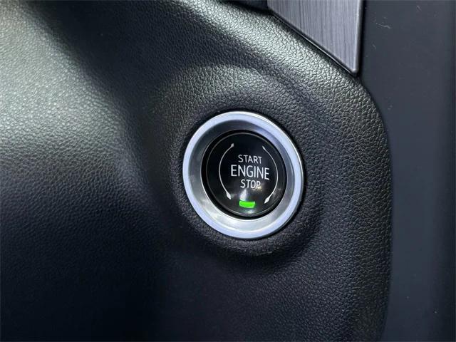 Photo of 2021 White Frost Tricoat GMC Sierra 1500