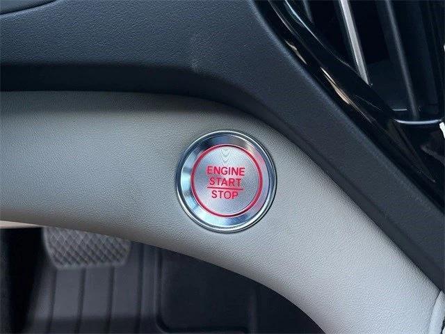 Photo of 2025 Platinum White Pearl Acura RDX