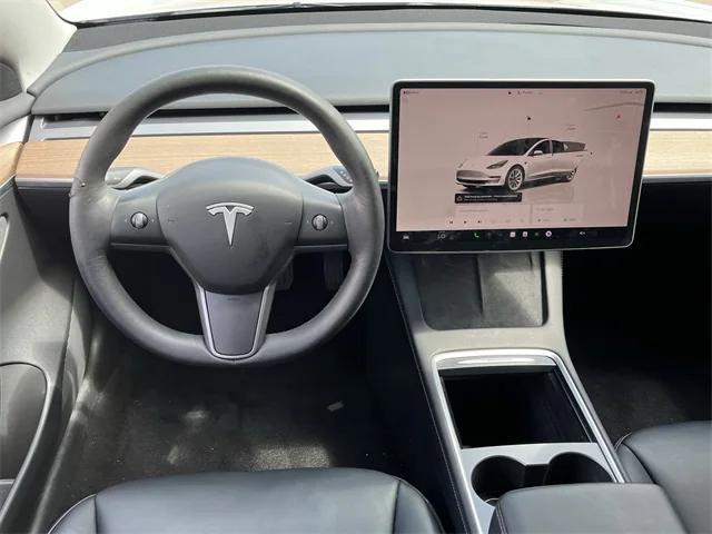 Photo of 2022 Pearl White Multi-Coat Tesla Model 3