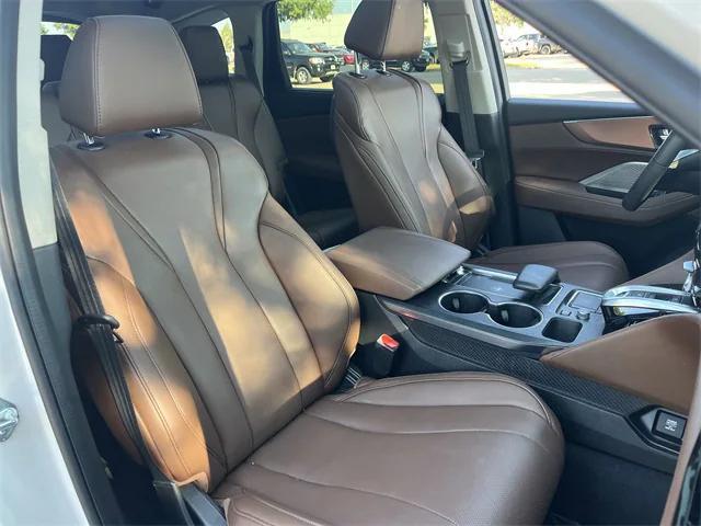 Photo of 2024 Platinum White Pearl Acura MDX