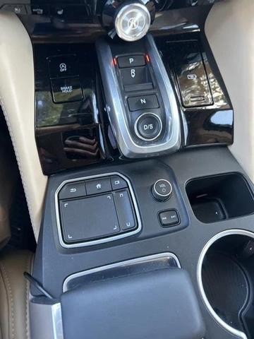 Photo of 2023 Platinum White Pearl Acura MDX