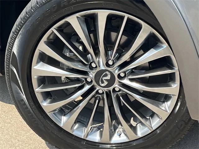 Photo of 2019 Graphite Shadow INFINITI QX80