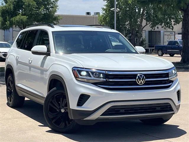 Photo of 2021 Pure White Volkswagen Atlas