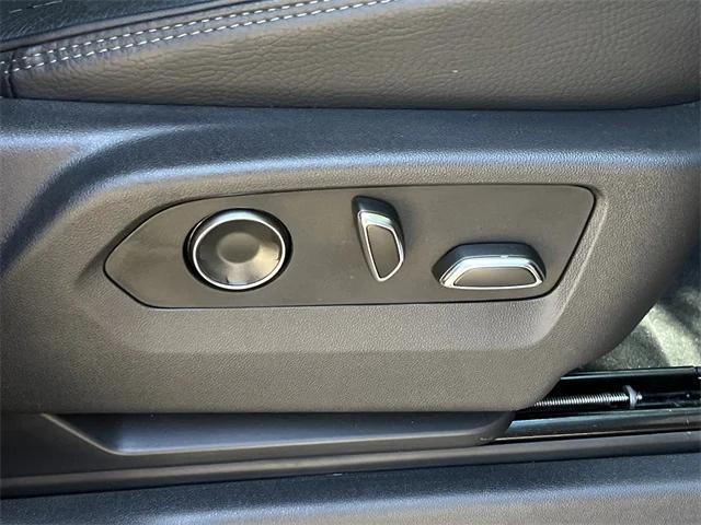 Photo of 2024 Onyx Black GMC Sierra 1500
