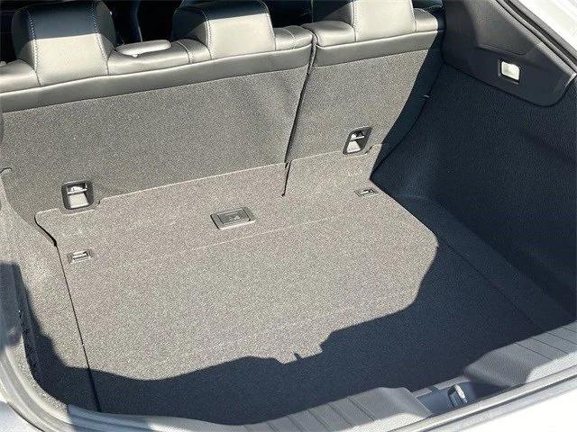 Photo of 2025 Platinum White Pearl Acura Integra