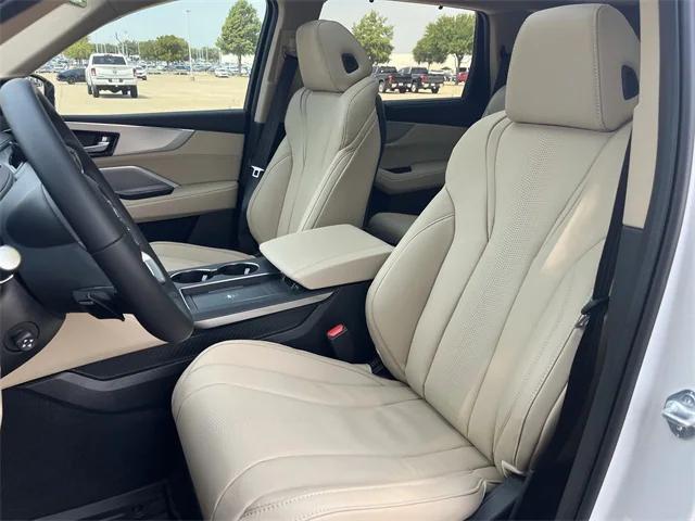 Photo of 2026 Platinum White Pearl Acura MDX