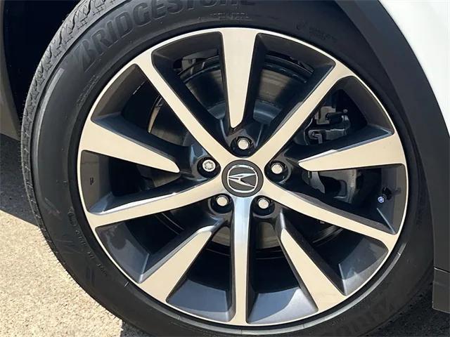 Photo of 2026 Platinum White Pearl Acura MDX