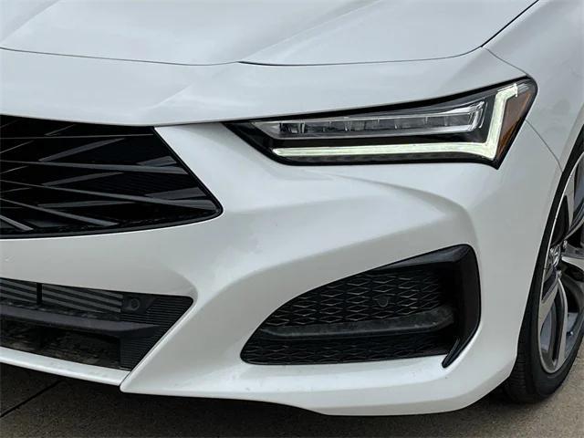 Photo of 2025 Platinum White Pearl Acura TLX