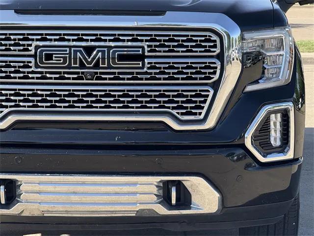 Photo of 2020 Onyx Black GMC Sierra 1500