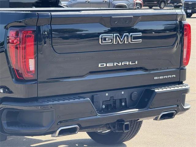 Photo of 2020 Onyx Black GMC Sierra 1500