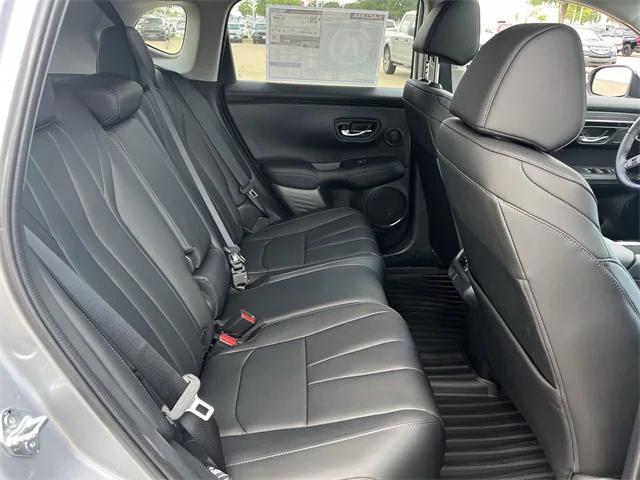 Photo of 2025 Solar Silver Metallic Acura ADX