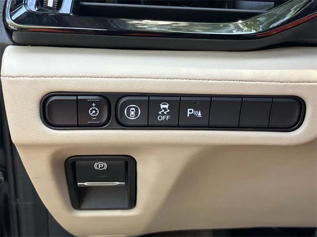 Photo of 2022 Majestic Black Pearl Acura MDX