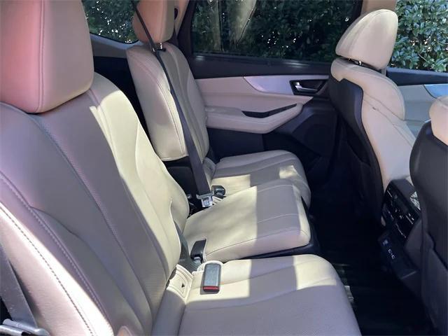 Photo of 2022 Majestic Black Pearl Acura MDX