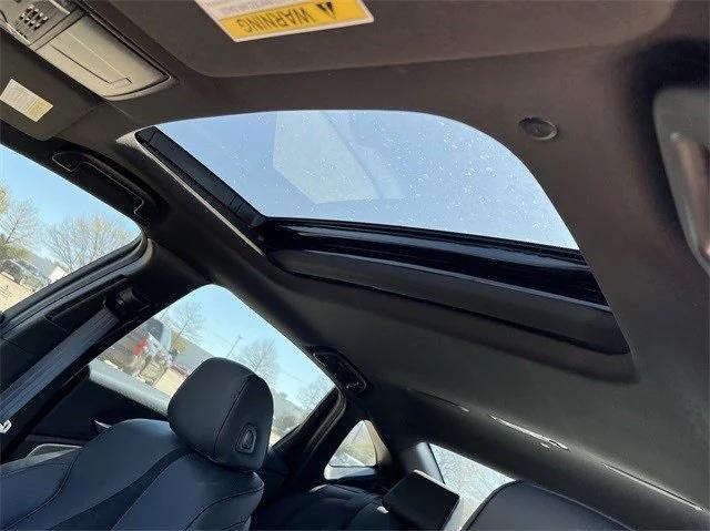 Photo of 2025 Platinum White Pearl Acura TLX